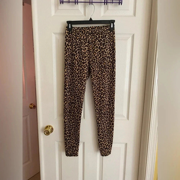 Forever 21 leopard print leggings, size small - Picture 2 of 6